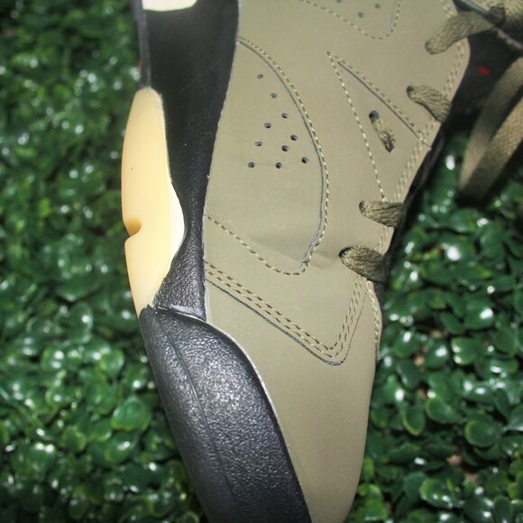 Jordan 6 Retro x Travis Scott Mid Olive - Size 10 - Picture 5 of 16